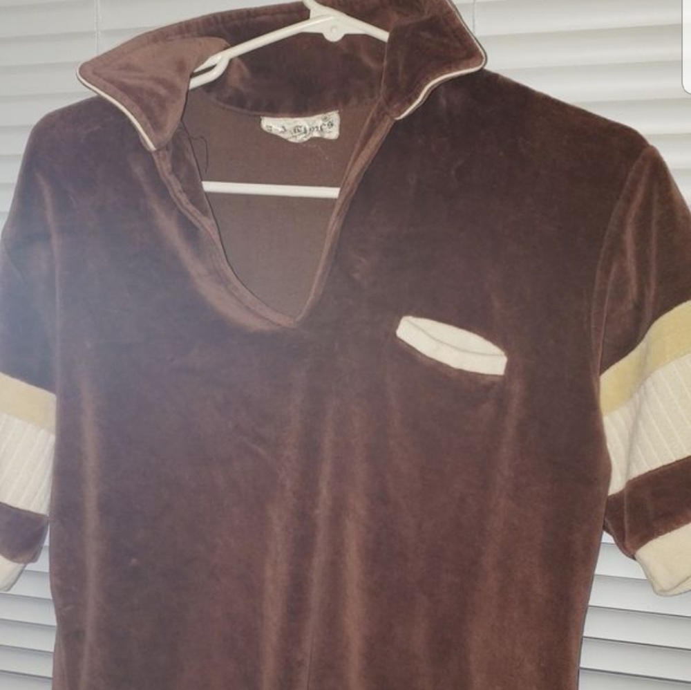 A very soft L.A. DIMES California edition sweater